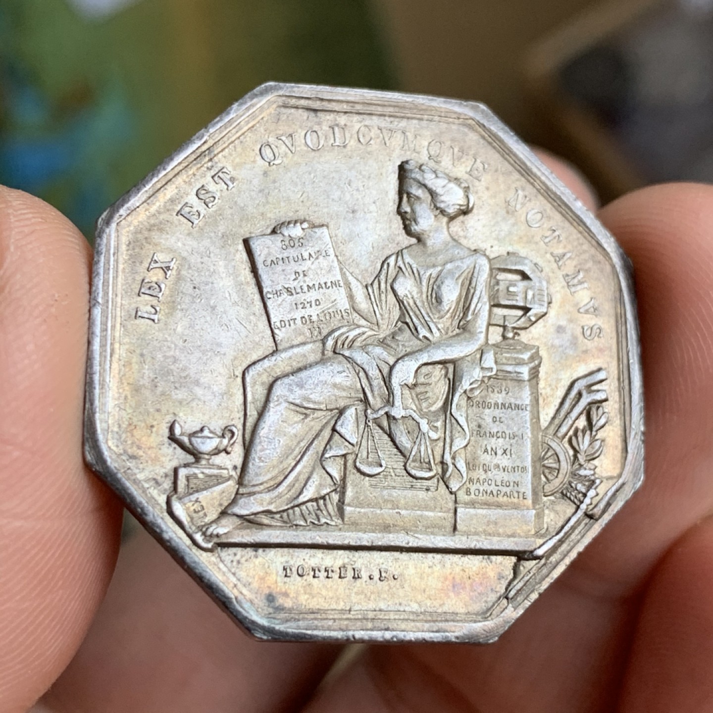 《竞宝斋》第49场-本周日，周一2场连拍（全场不限金额包邮） 深彩包浆 法国1860-1879年 滨海自由城 八角银质代币 对角35.8mm 重17.3克 蜜蜂边铭银标 少见品种