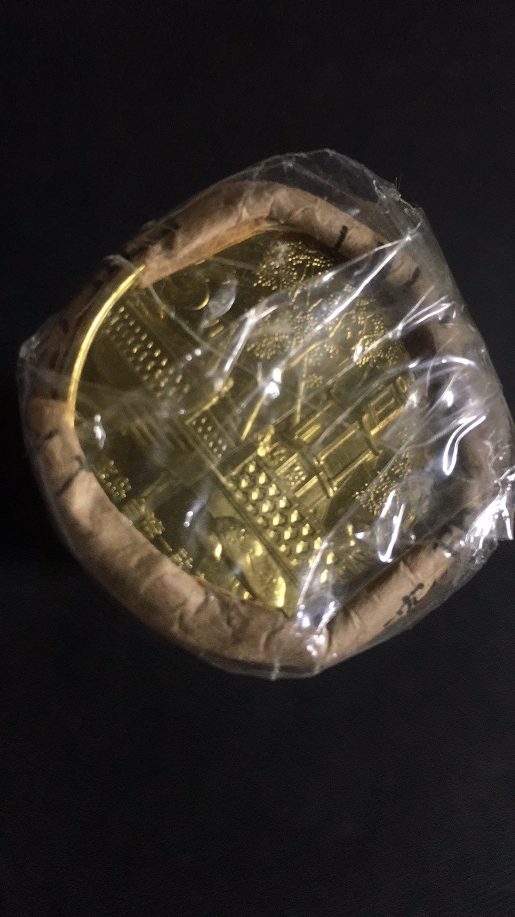 【华誉王者】1980期拍卖 敬字亭五元  一卷 卷口有裂