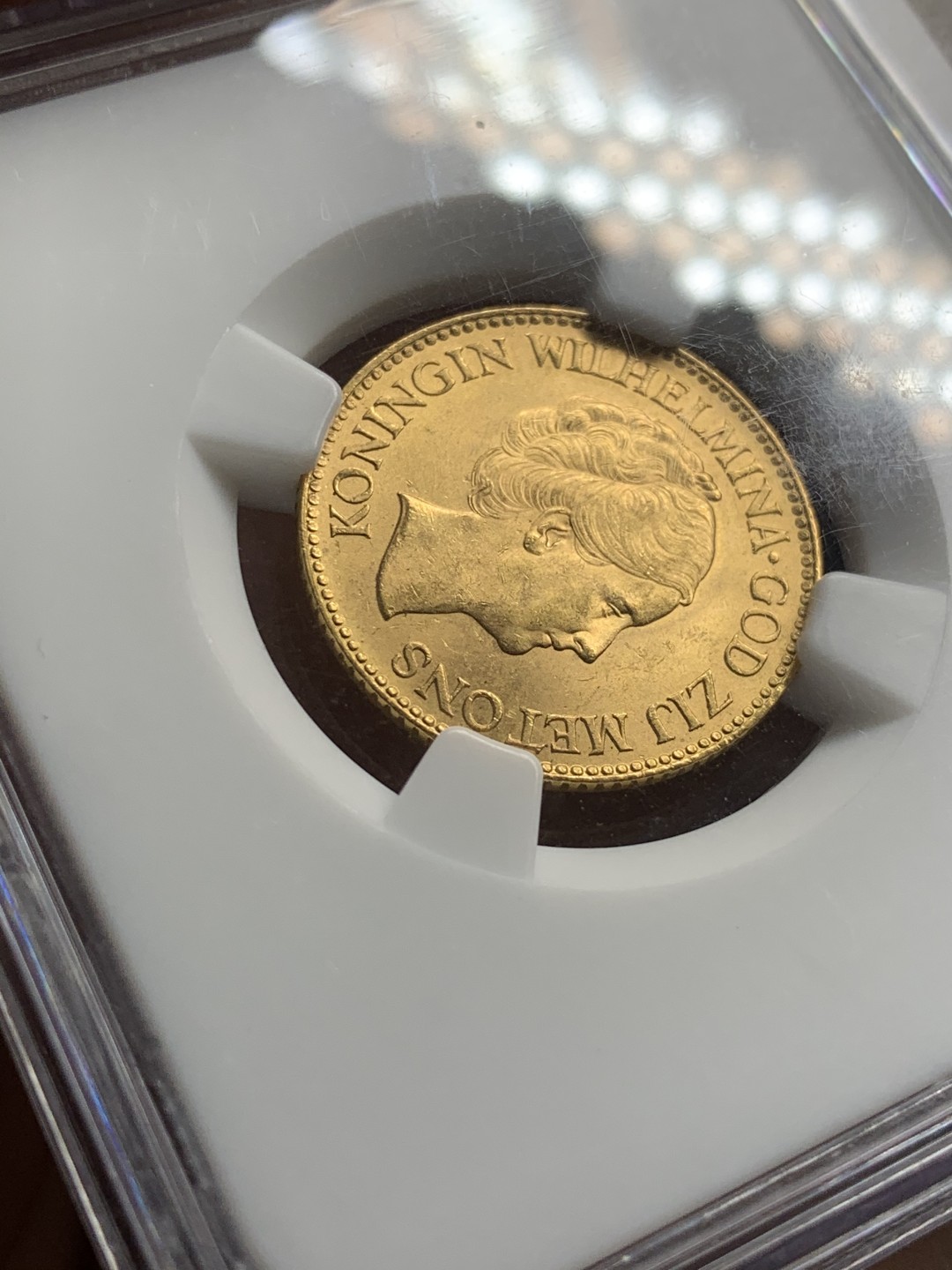 《竞宝斋》第50场-本周日，周一2场连拍（全场不限金额包邮） NGC-MS63 荷兰 1932年 10盾 威廉敏娜女王 金币 6.72克，含金量90%