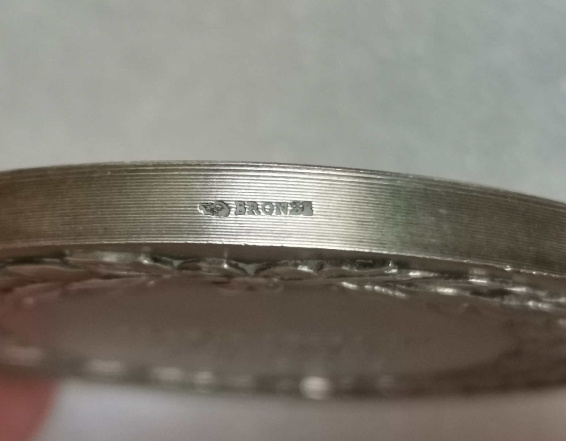 瓶子🏺第35期拍卖 法国1947年埃纳工业协会镀银铜章