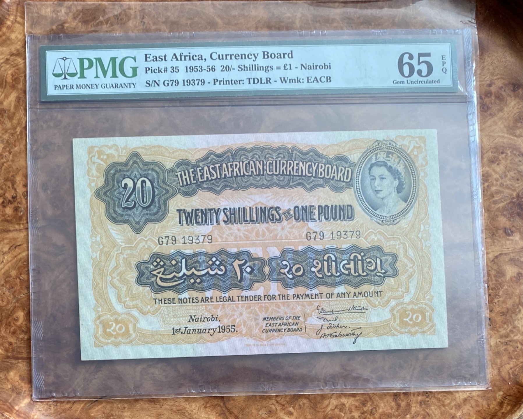 Chase Auction 第8期 - - 中外纸币、硬币、民国钞联拍！ 1953年东非20先令，PMG65分，大冠女王，背面东非狮子，德纳罗出品！
