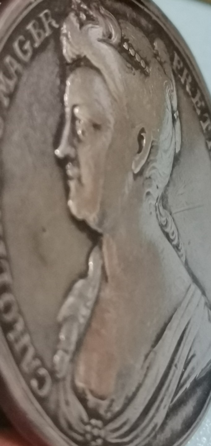 瓶子🏺第35期拍卖 英国1727年安娜女王宣誓仪式银章（稀少老章）