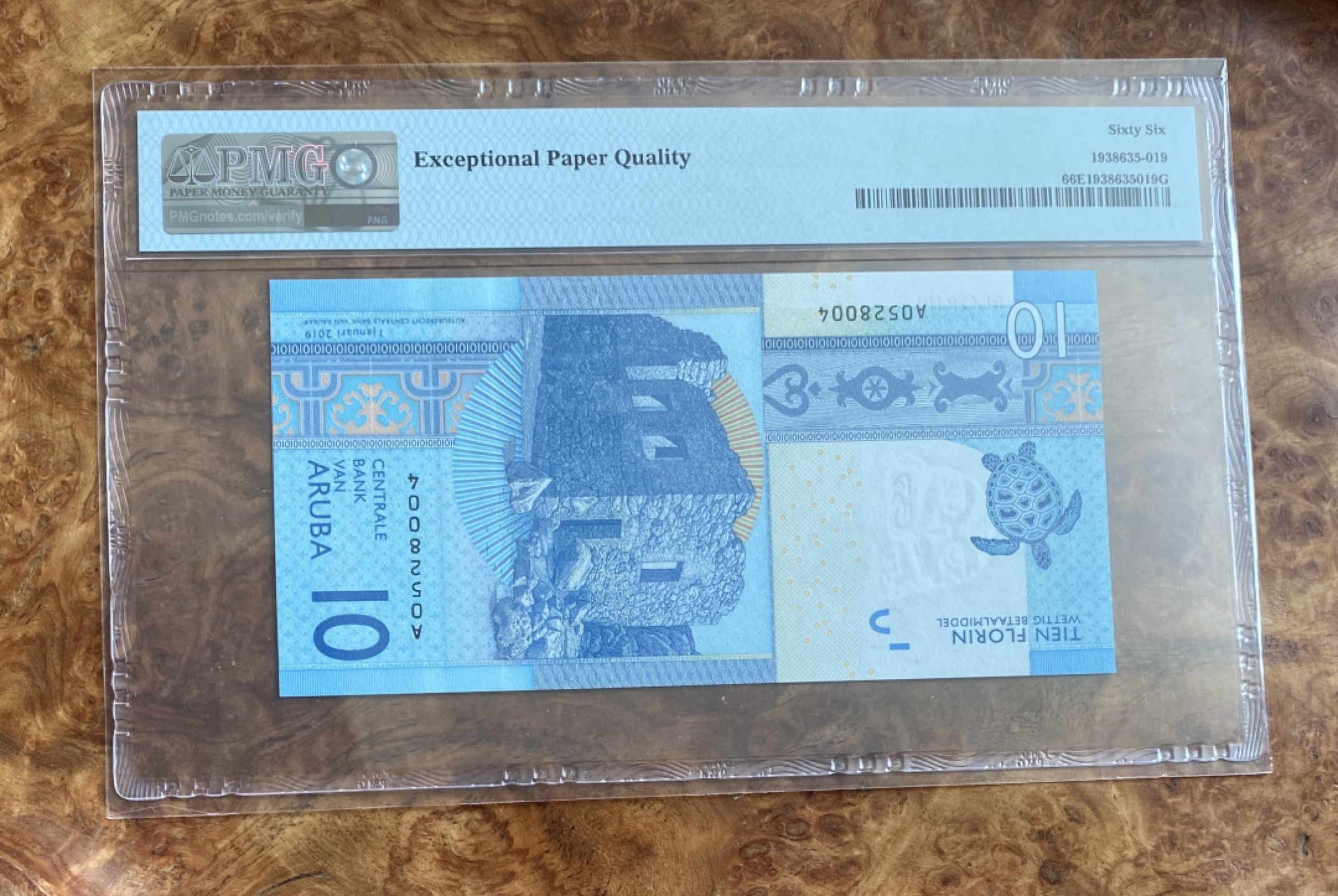 Chase Auction 第8期 - - 中外纸币、硬币、民国钞联拍！ 2019年阿鲁巴10弗洛林，PMG66分，高超防伪技术！