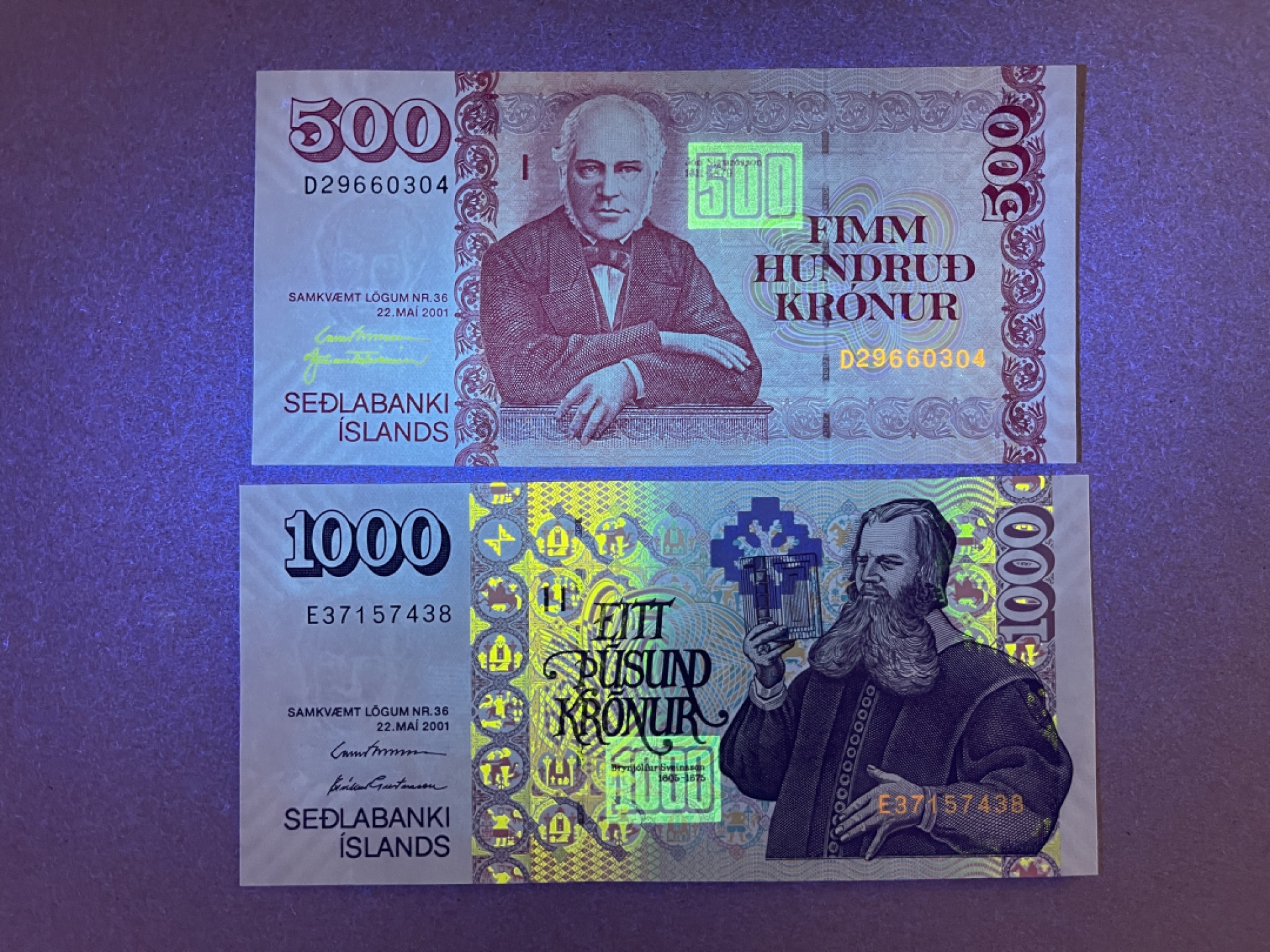 《张总收藏》56期——外币精品小场(拍品增加中) 冰岛500、1000克朗2张 UNC 2001年 