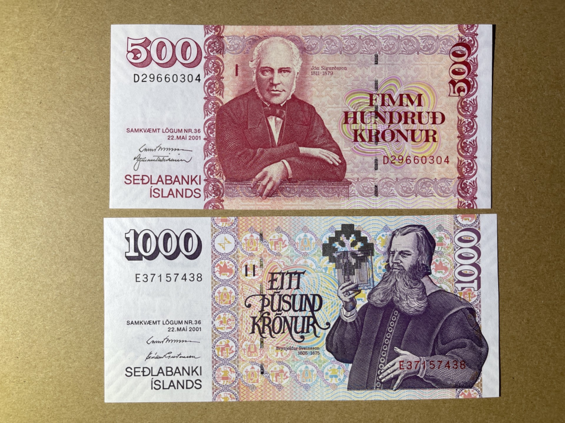 《张总收藏》56期——外币精品小场(拍品增加中) 冰岛500、1000克朗2张 UNC 2001年 