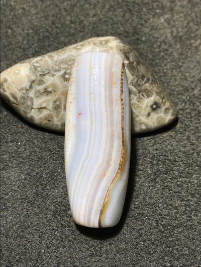 天然高玉化风化千层纹玛瑙桶珠一颗 ， - 天然高玉化风化千层纹玛瑙桶珠一颗 ，