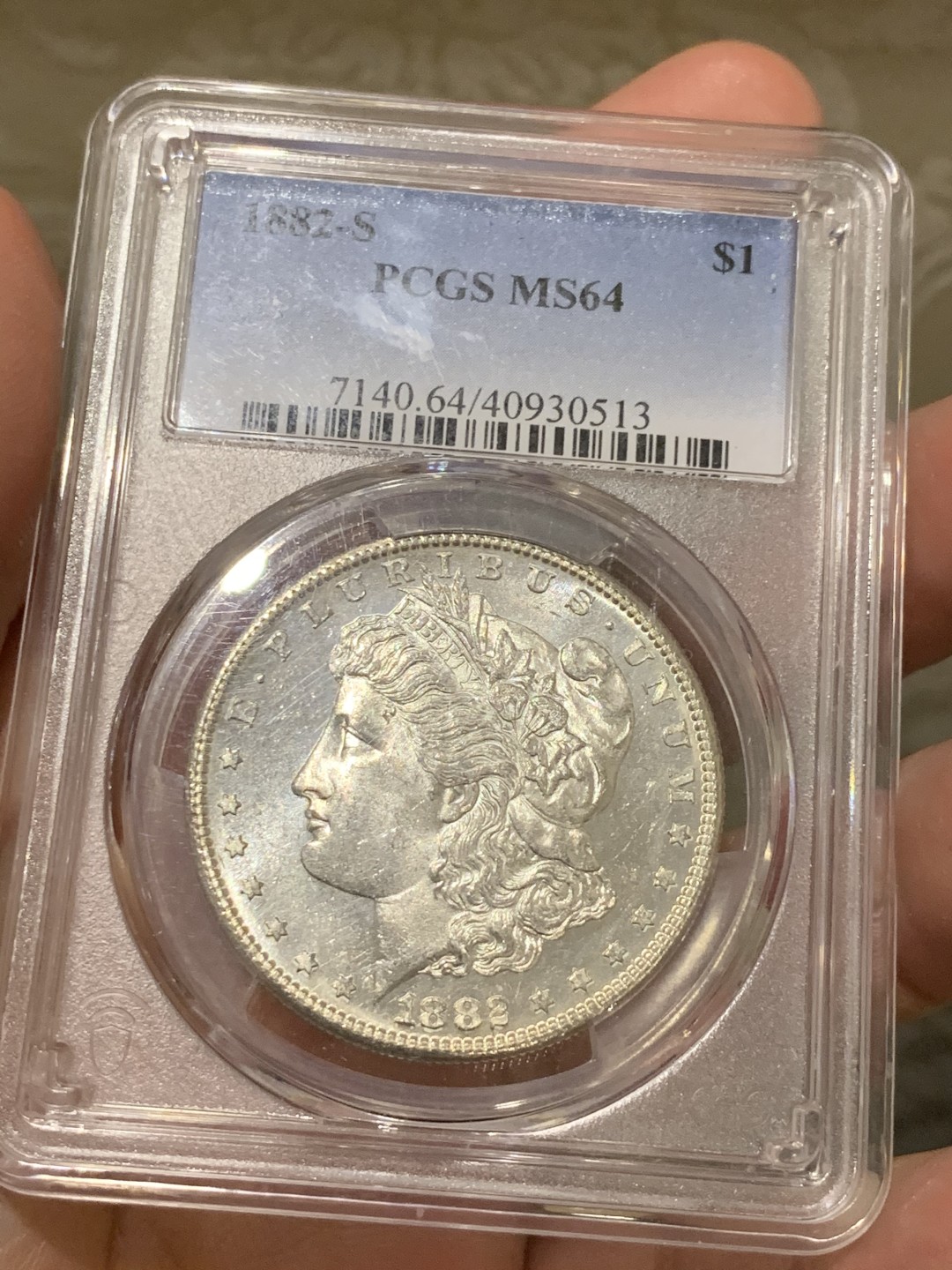 《竞宝斋》第51场-本周日，周一2场连拍（全场不限金额包邮） 淡彩PCGS-MS64 美国 1882年S版 1美元 摩根银币，PL的底板 状态难得