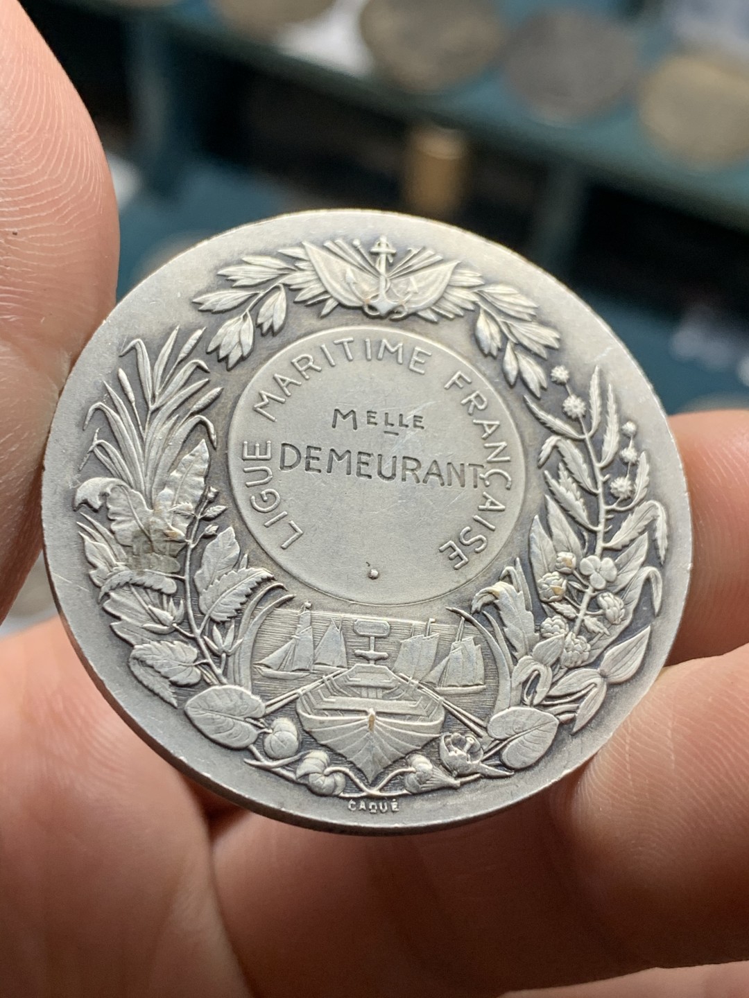 《竞宝斋》第51场-本周日，周一2场连拍（全场不限金额包邮） 法国 D.D作品 法兰西女神 镀银铜章 40.9mm 35.9克  状态不错