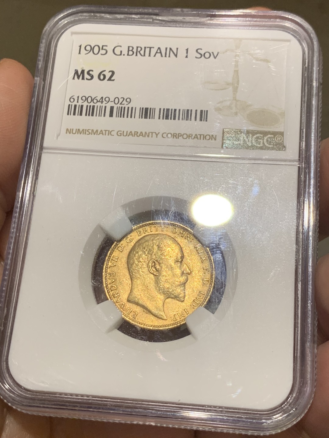 《竞宝斋》第51场-本周日，周一2场连拍（全场不限金额包邮） NGC MS62 英国 1905年 爱德华七世1索维林金币 8克金币 第2少的年份