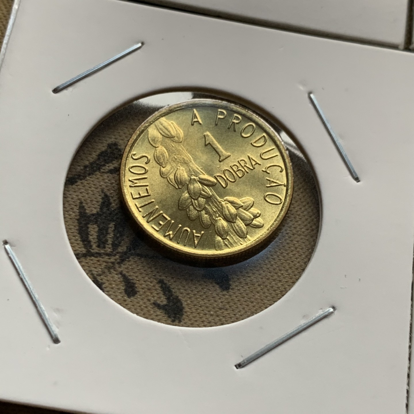 《竞宝斋》第51场-本周日，周一2场连拍（全场不限金额包邮） 圣多美和普林西比1977年全套6枚+1990年FAO全套2枚 铸量少 除1990年50多布拉为AU其他各枚均暴光BU