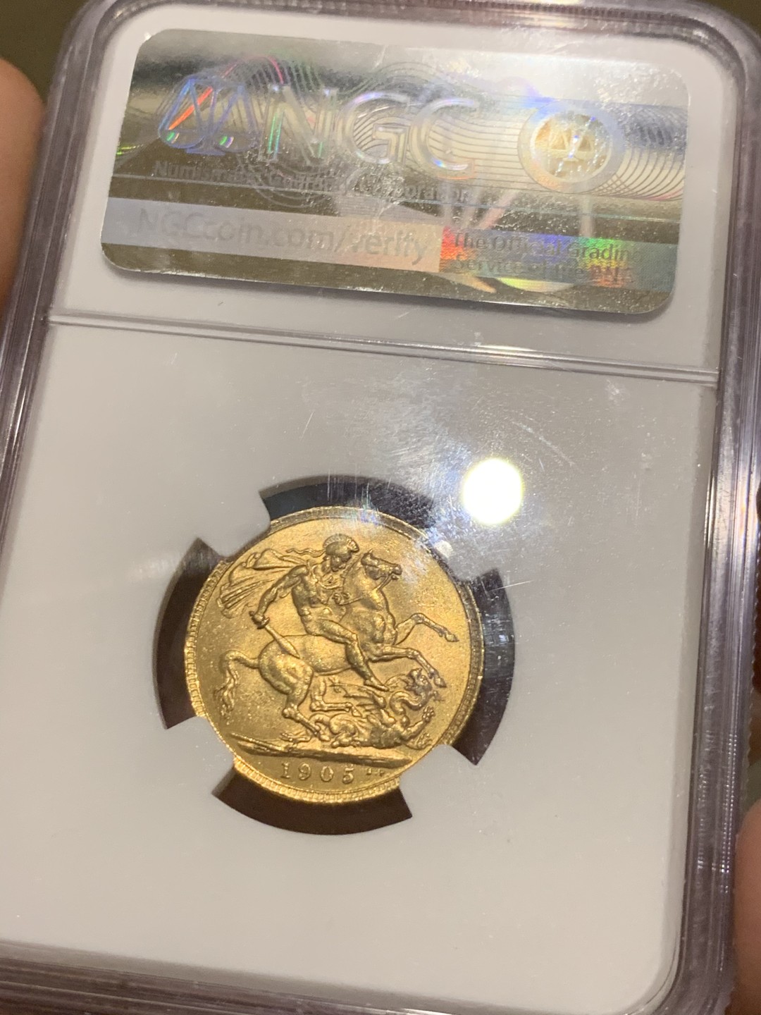 《竞宝斋》第51场-本周日，周一2场连拍（全场不限金额包邮） NGC MS62 英国 1905年 爱德华七世1索维林金币 8克金币 第2少的年份