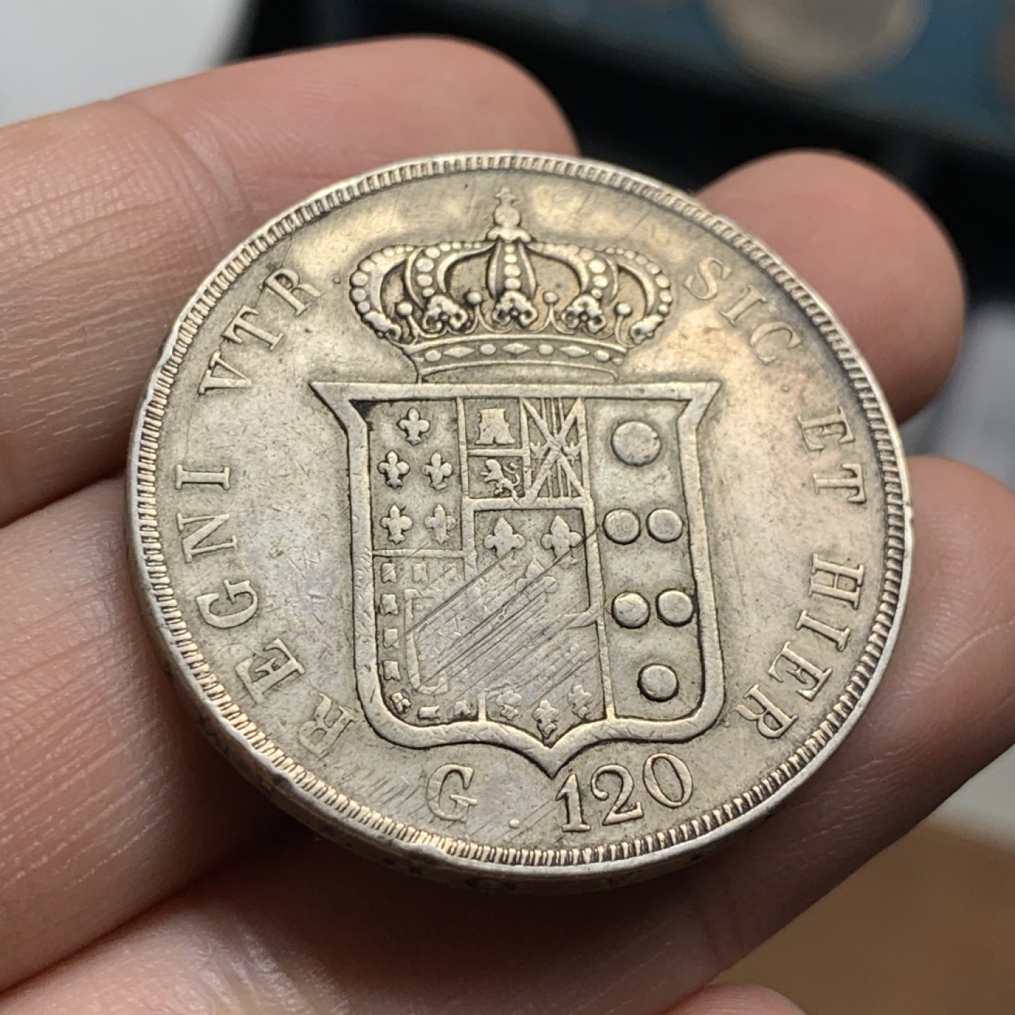 《竞宝斋》第51场-本周日，周一2场连拍（全场不限金额包邮） 那不勒斯西西里王国1846年费迪南二世120G大银币 原味 有细划