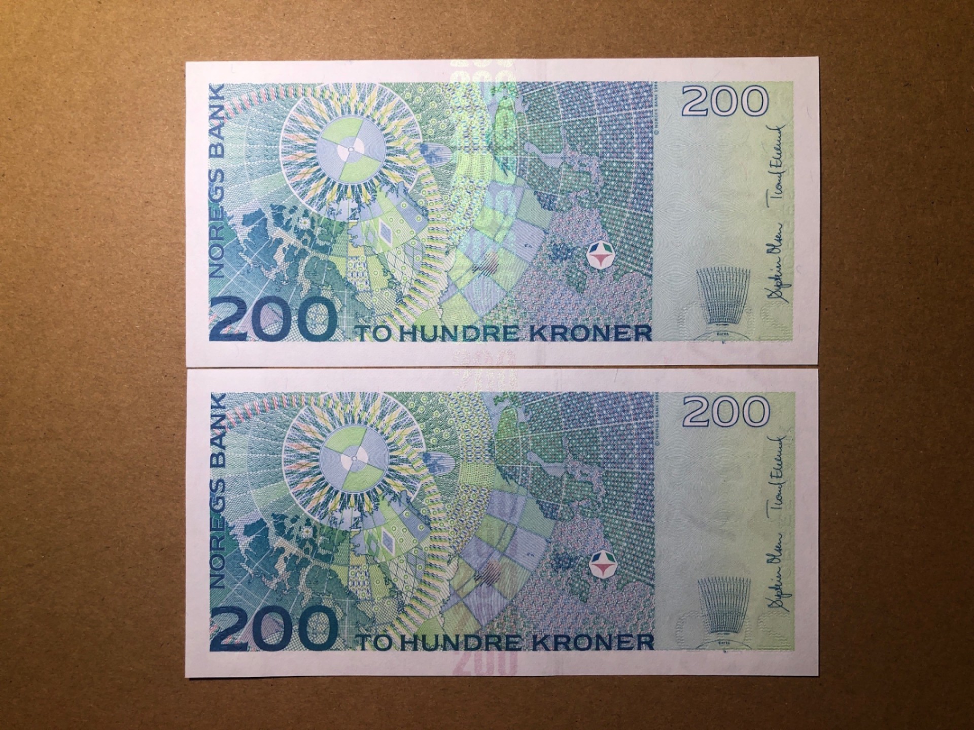 《张总收藏》56期——外币精品小场(拍品增加中) 挪威200克朗2张 UNC 2014年 挪威地球物理学家伯克兰