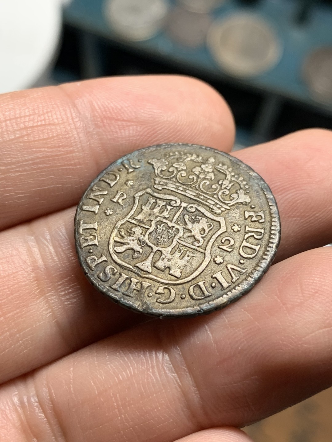 《竞宝斋》第51场-本周日，周一2场连拍（全场不限金额包邮） （两枚一组）西属墨西哥费六地球2R，西属玻利维亚卡三双柱2R2枚