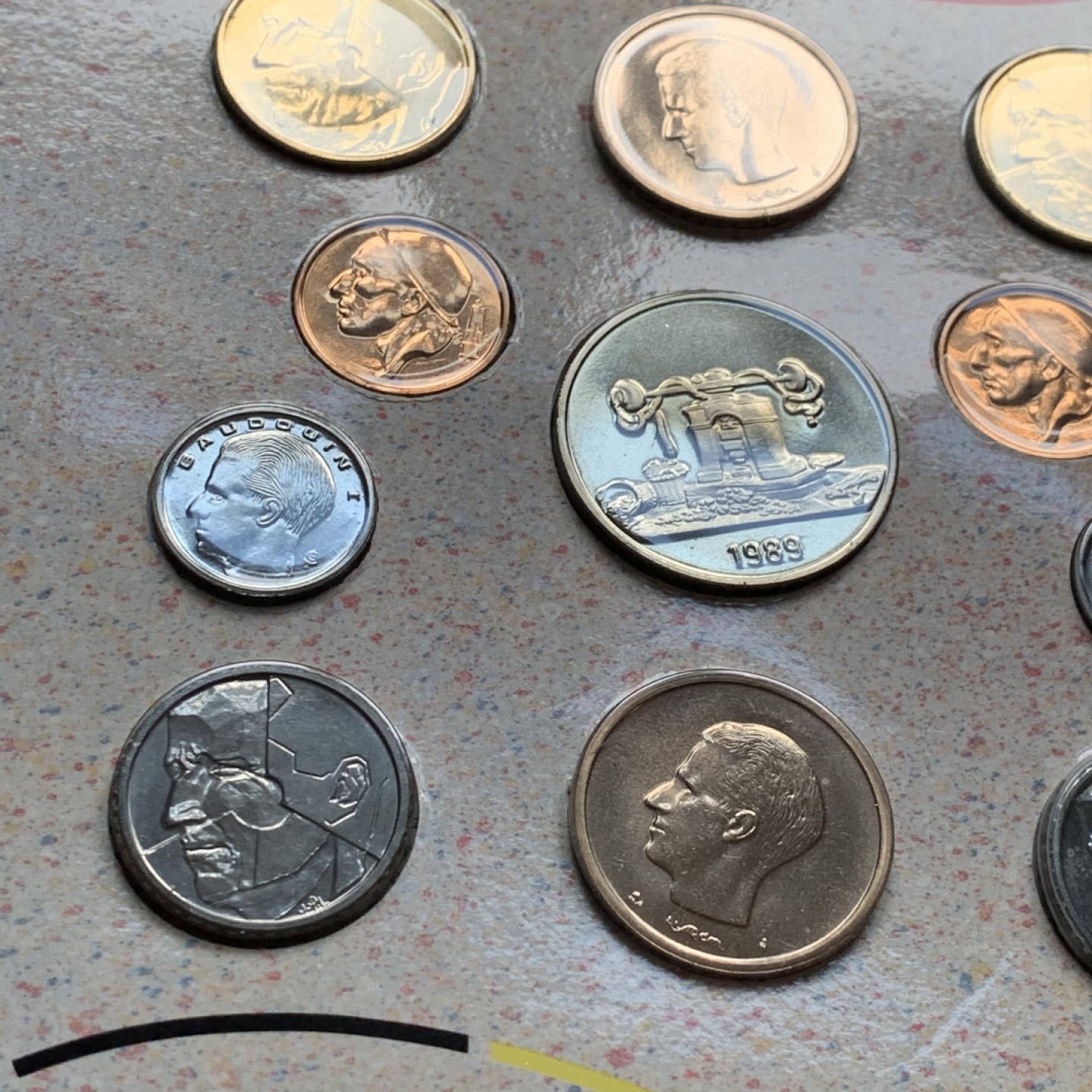 《竞宝斋》第51场-本周日，周一2场连拍（全场不限金额包邮） 比利时1989年清年份官方原装套币BU 50分-50法郎双语版本共10枚 克劳斯编号MS1