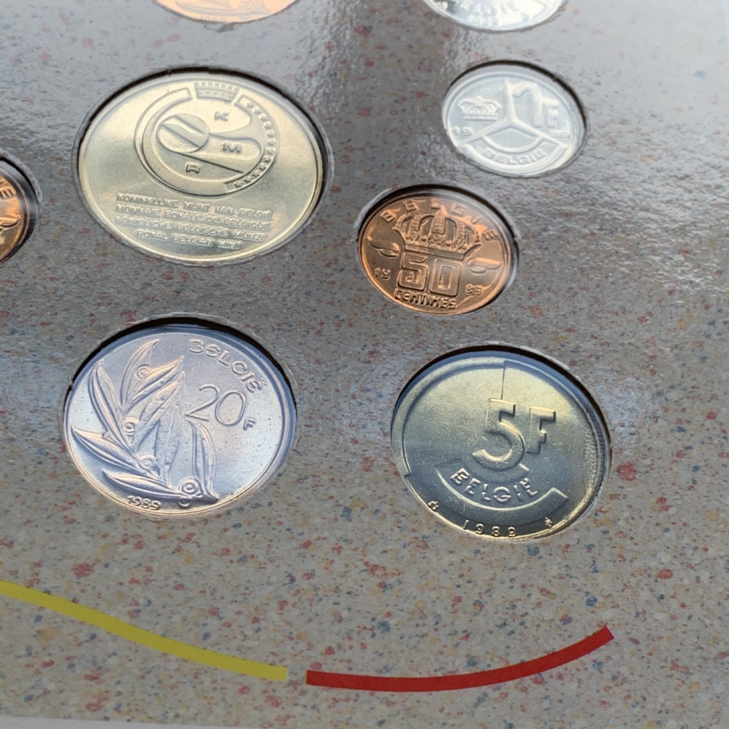 《竞宝斋》第51场-本周日，周一2场连拍（全场不限金额包邮） 比利时1989年清年份官方原装套币BU 50分-50法郎双语版本共10枚 克劳斯编号MS1
