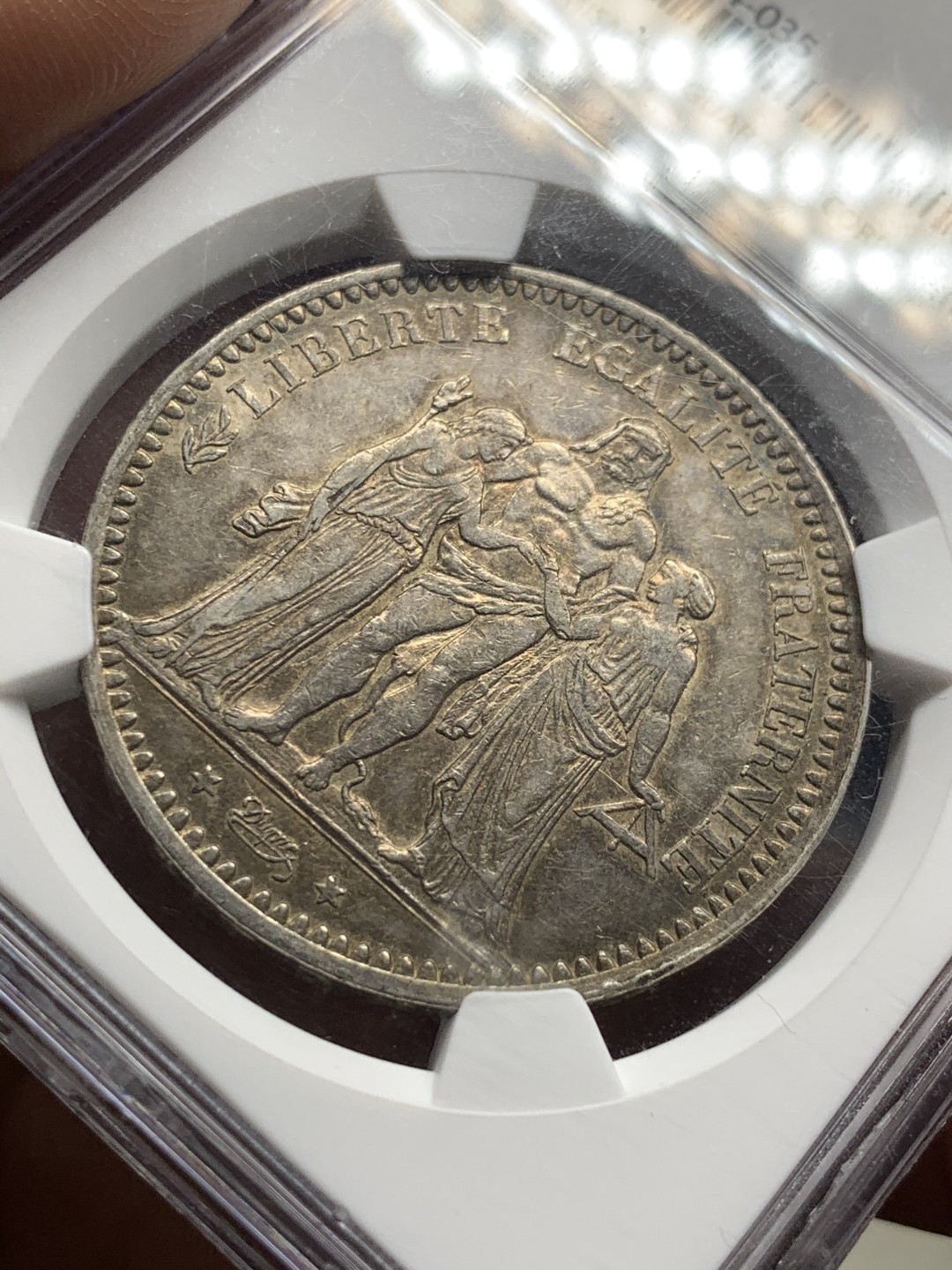 《竞宝斋》第51场-本周日，周一2场连拍（全场不限金额包邮） NGC AU58 法国 1873年 A版法国大力神银币 双面五彩 五彩斑斓 状态舒服