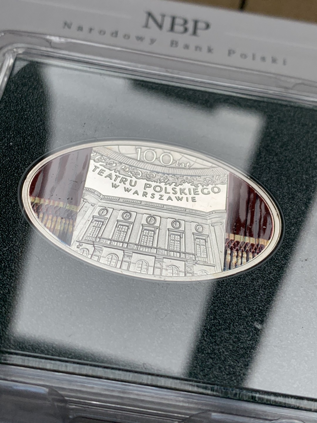 《竞宝斋》第51场-本周日，周一2场连拍（全场不限金额包邮） 2013年波兰华沙歌剧院纪念椭圆形银币 卡装