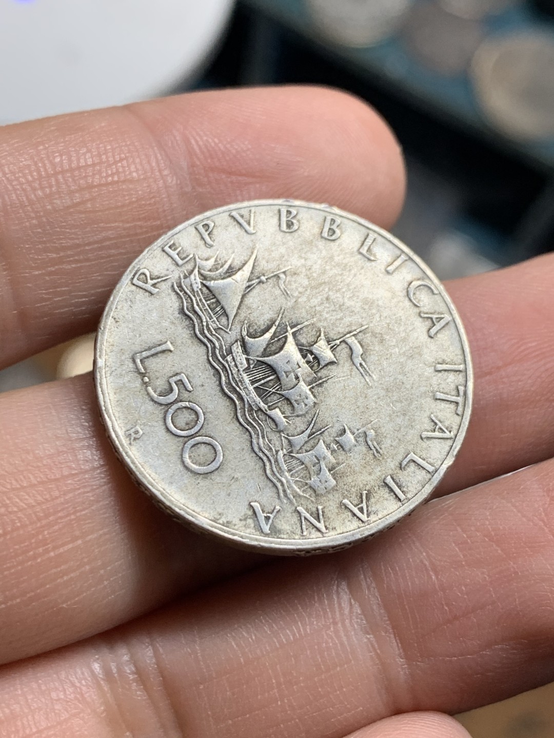 《竞宝斋》第51场-本周日，周一2场连拍（全场不限金额包邮） 1965年意大利少女500里拉银币