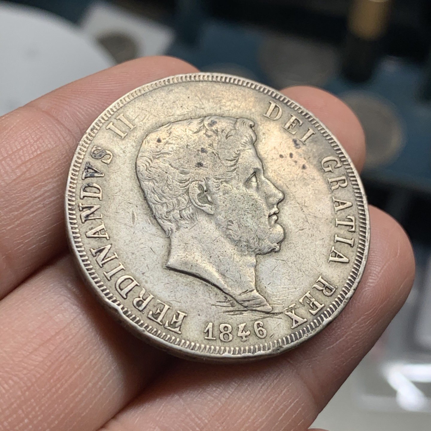 《竞宝斋》第51场-本周日，周一2场连拍（全场不限金额包邮） 那不勒斯西西里王国1846年费迪南二世120G大银币 原味 有细划