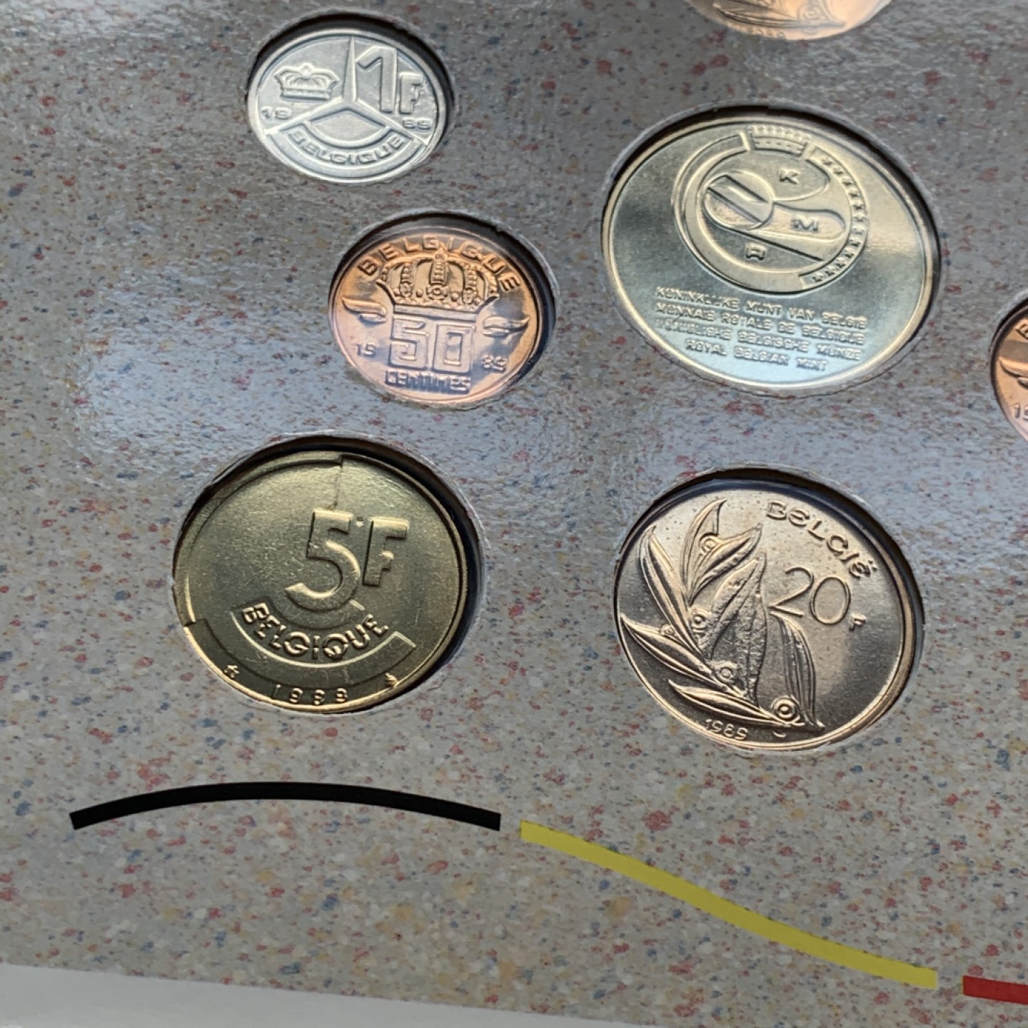 《竞宝斋》第51场-本周日，周一2场连拍（全场不限金额包邮） 比利时1989年清年份官方原装套币BU 50分-50法郎双语版本共10枚 克劳斯编号MS1