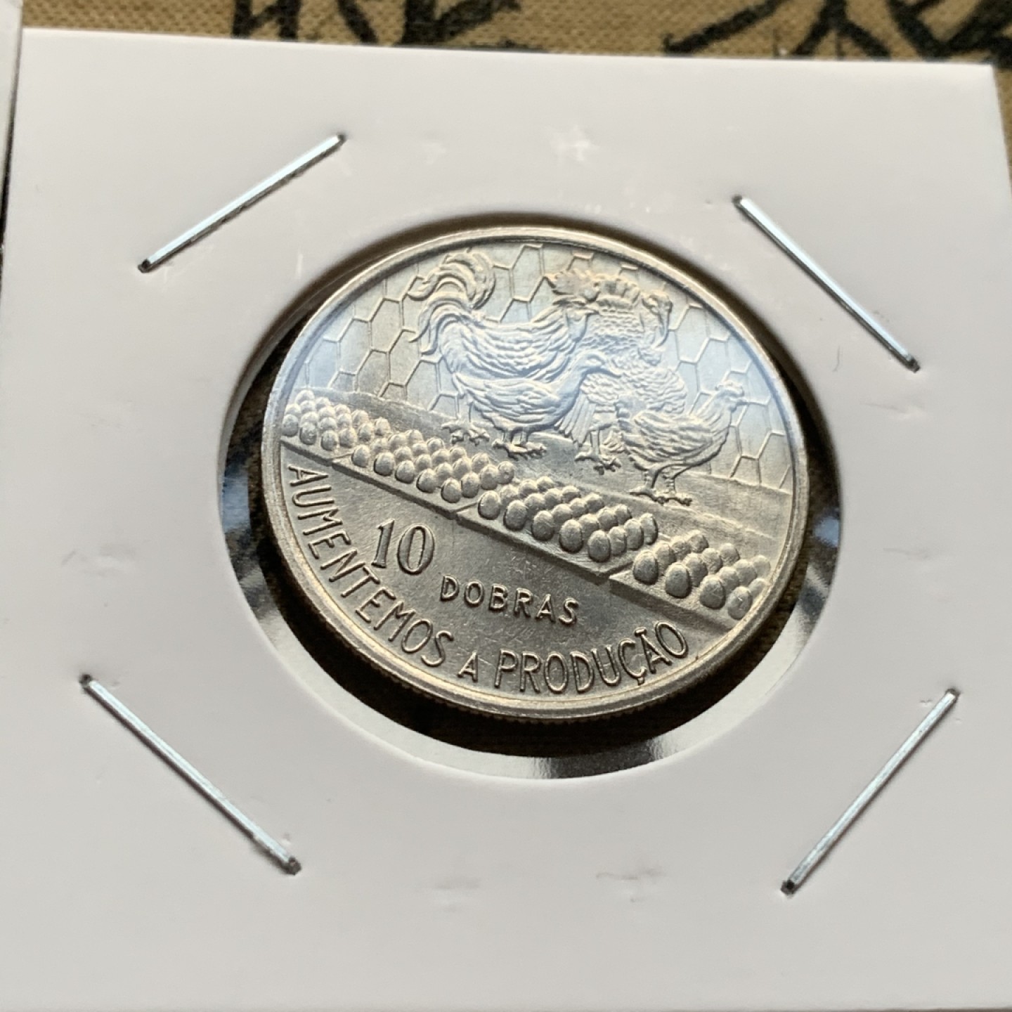 《竞宝斋》第51场-本周日，周一2场连拍（全场不限金额包邮） 圣多美和普林西比1977年全套6枚+1990年FAO全套2枚 铸量少 除1990年50多布拉为AU其他各枚均暴光BU