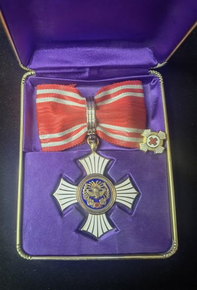 盛世勋华——号角文化勋章专场拍卖第15期 - 牢记历史勿忘国耻--日本女版金级赤十字社有功章  银制