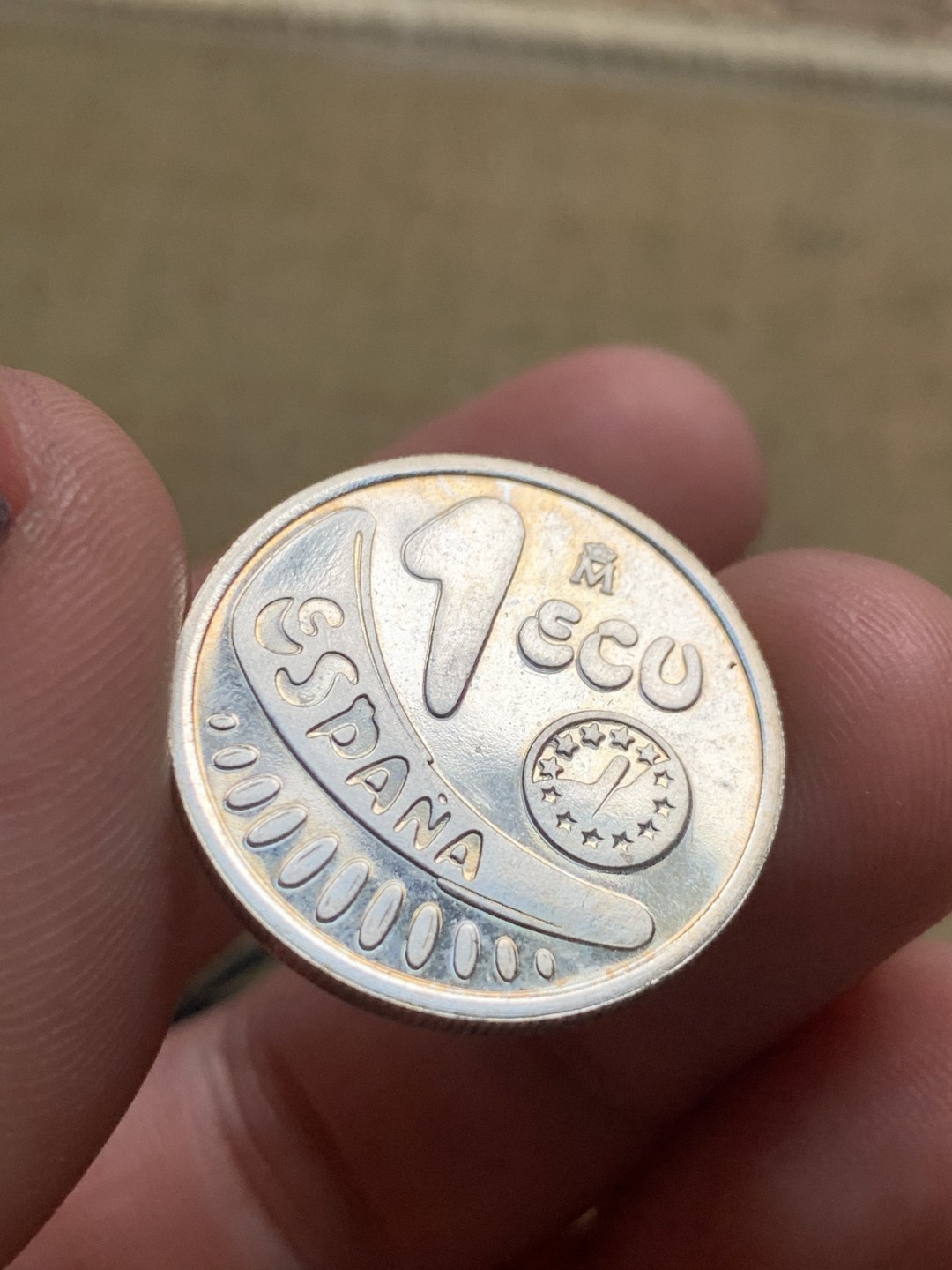 《竞宝斋》第52场-本周日，周一2场连拍（全场不限金额包邮） 原盒证书 西班牙1989年 骑牛 1埃古 6.72克 银币