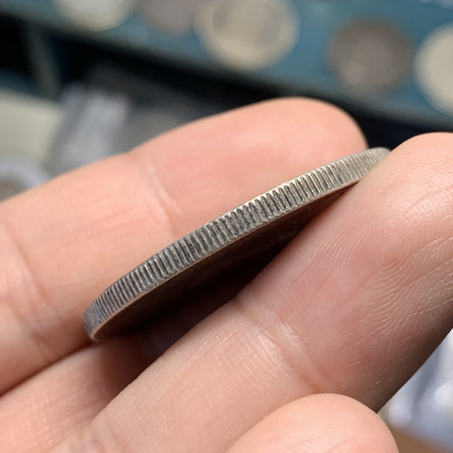 《竞宝斋》第52场-本周日，周一2场连拍（全场不限金额包邮） 伊朗 狮子拿刀银币 5000D 大银币