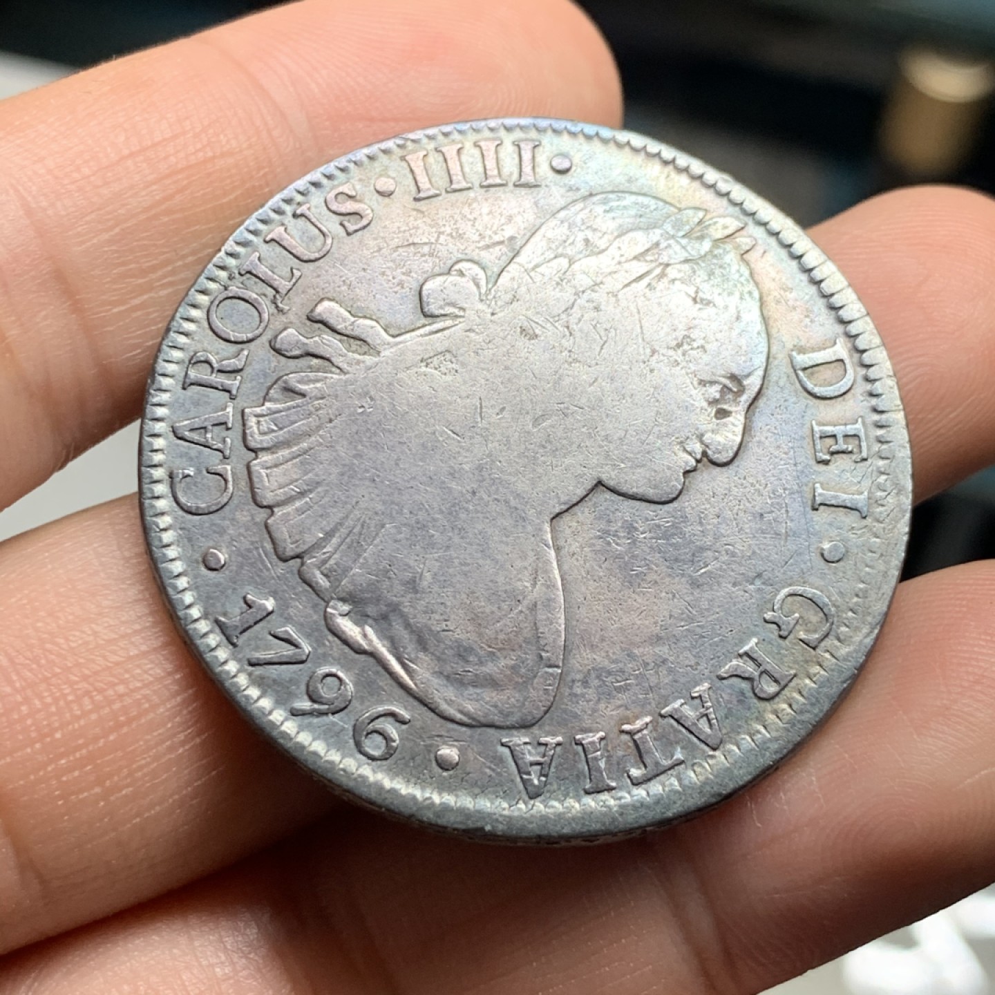 《竞宝斋》第52场-本周日，周一2场连拍（全场不限金额包邮） 1796年卡洛斯四世双柱、8R、卡四双柱、原味、品相不错磨损少、黑色包浆、热门品种