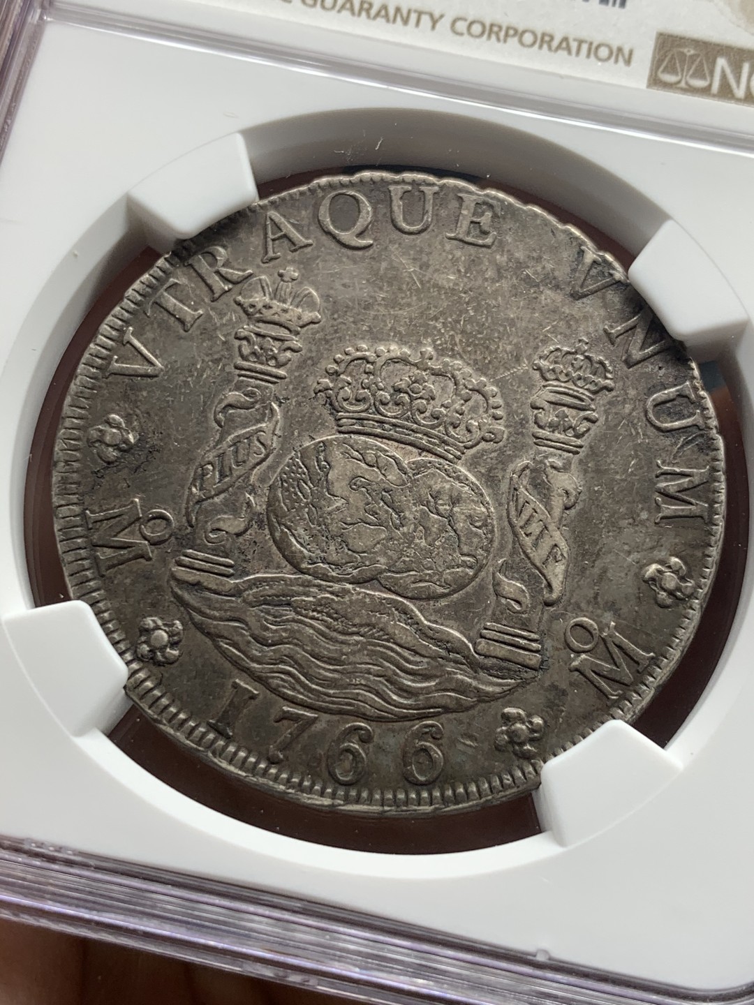 《竞宝斋》第52场-本周日，周一2场连拍（全场不限金额包邮） NGC-XF45  墨西哥地球 1766/5   8 里亚尔   地球骑字都是属于rare  加之大黑彩包浆 收藏首选  最热  