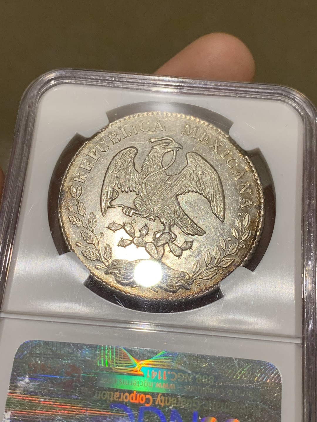 《竞宝斋》第52场-本周日，周一2场连拍（全场不限金额包邮） NGC MS63 稀少OA版 淡彩包浆 墨西哥 鹰洋 银币 难得高分 裸币都是作为XF-AU的存在 很少MS