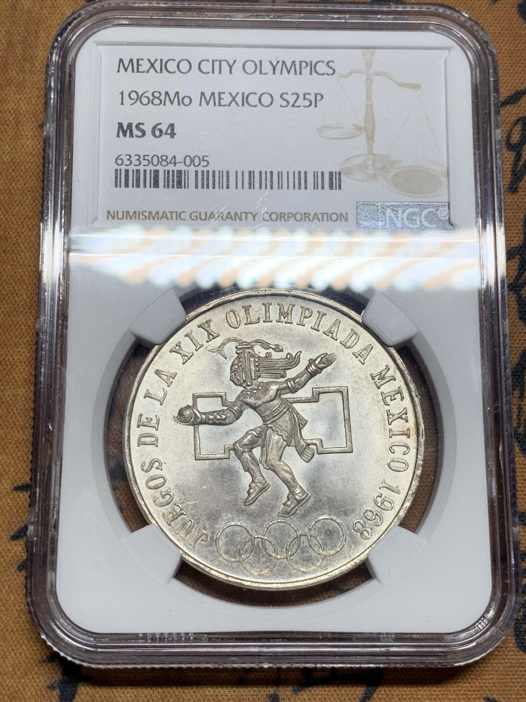 《竞宝斋》第52场-本周日，周一2场连拍（全场不限金额包邮） NGC MS64 墨西哥1968年 25比索 奥运会 纪念银币 铸纹明显 状态佳