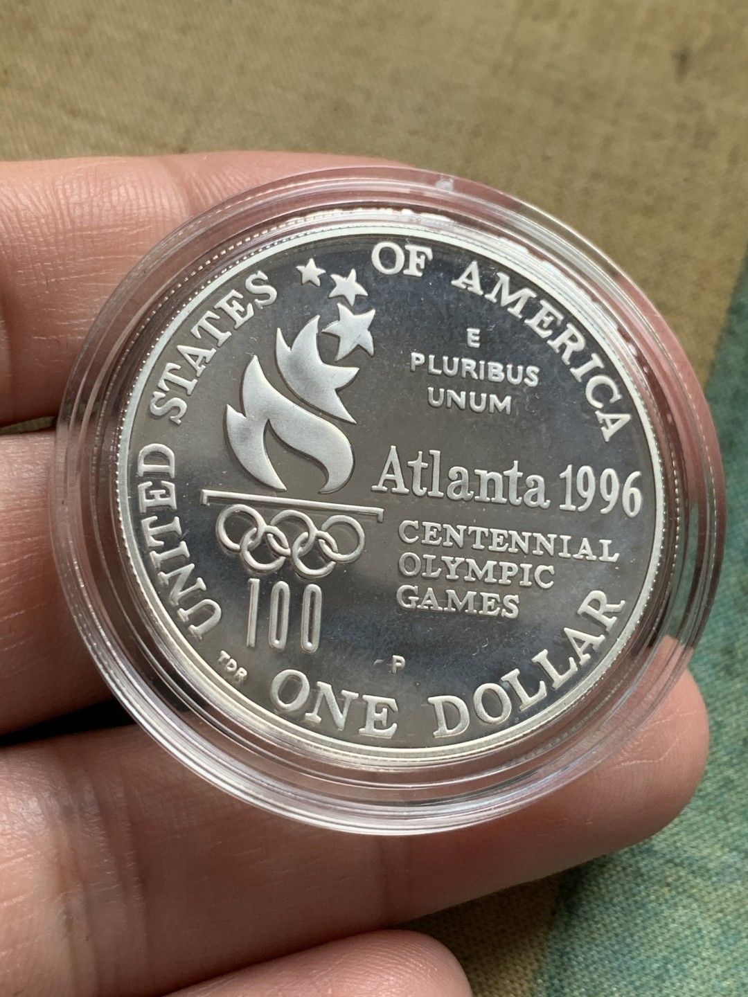 《竞宝斋》第52场-本周日，周一2场连拍（全场不限金额包邮） 原盒证书 美国亚特兰大奥运会 1996年 1美元精制 大银币 26.73克