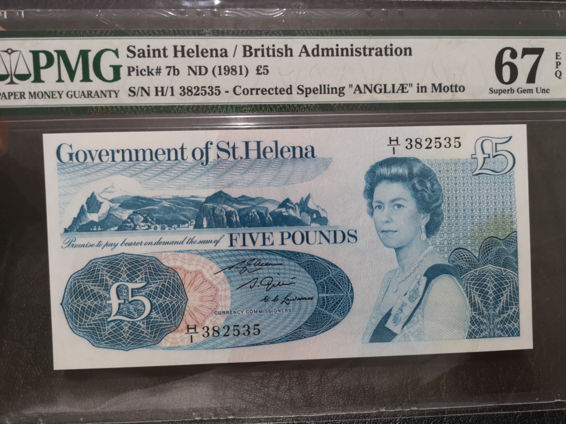 外钞收藏家》第一百七十六期拍卖 1981年圣赫勒拿岛5镑 A1冠 PMG67 无47