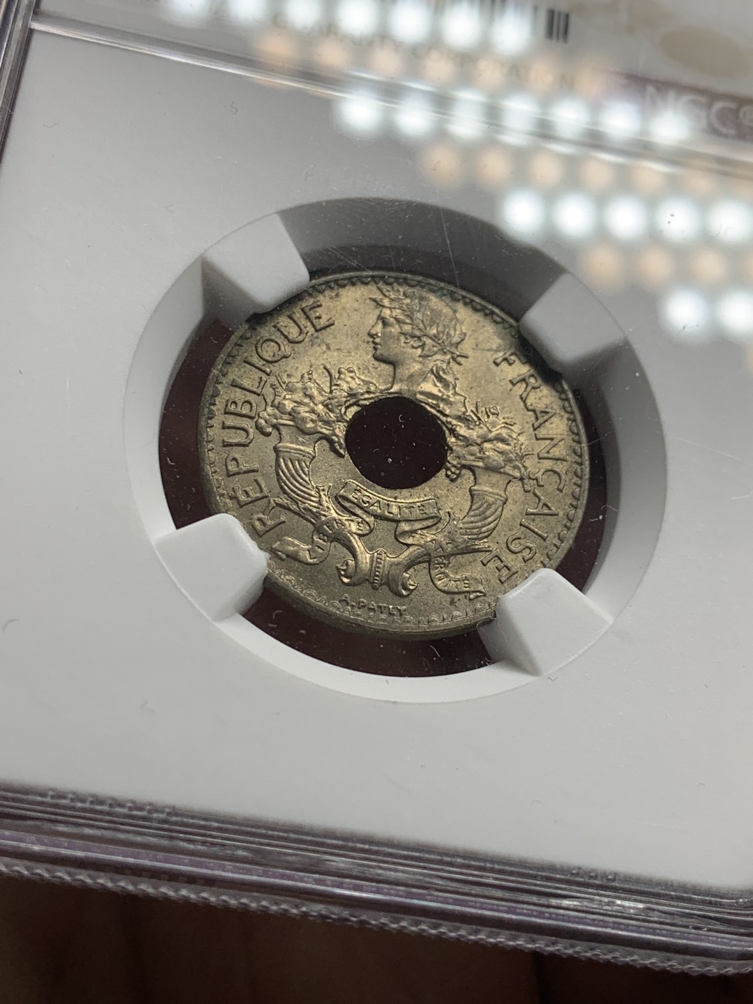 《竞宝斋》第52场-本周日，周一2场连拍（全场不限金额包邮） NGC MS63 1938年法属印支5分镍币 黄油光