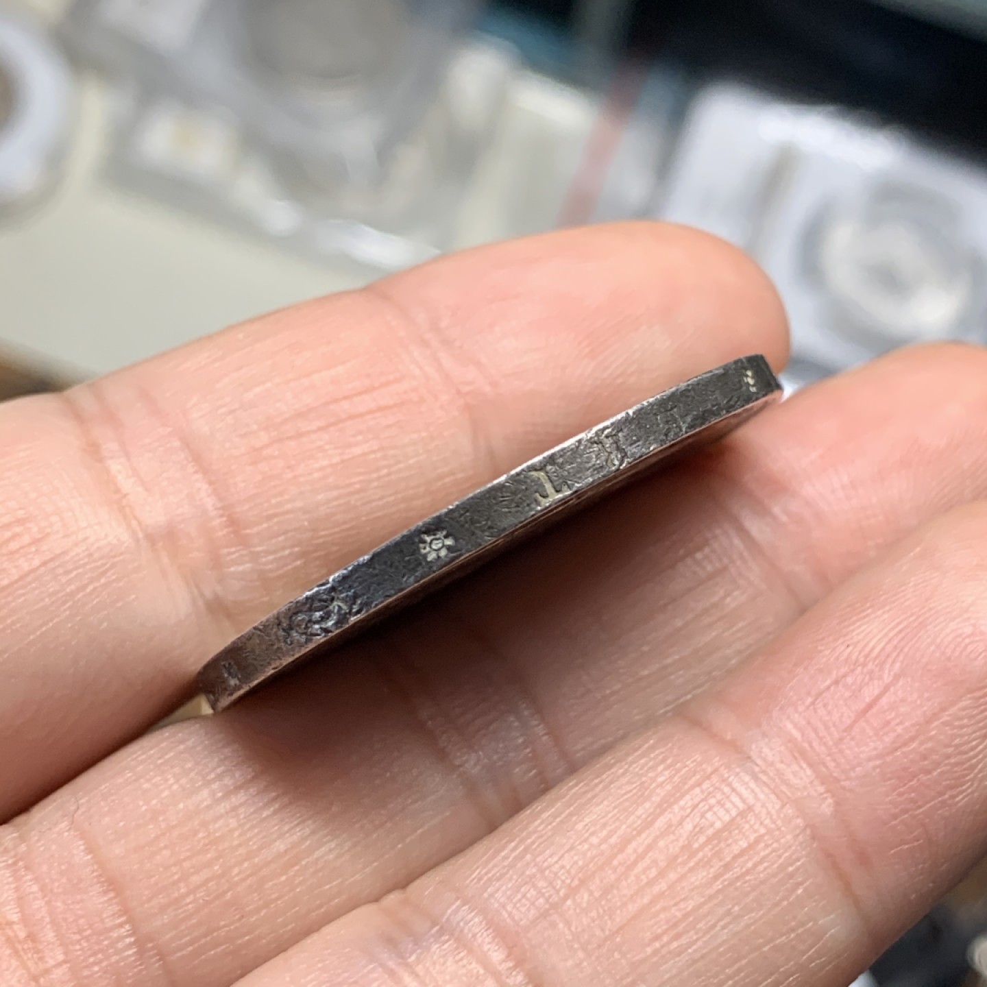 《竞宝斋》第52场-本周日，周一2场连拍（全场不限金额包邮） 意大利 1860年 撒丁岛 5里拉 大银币 少见品种