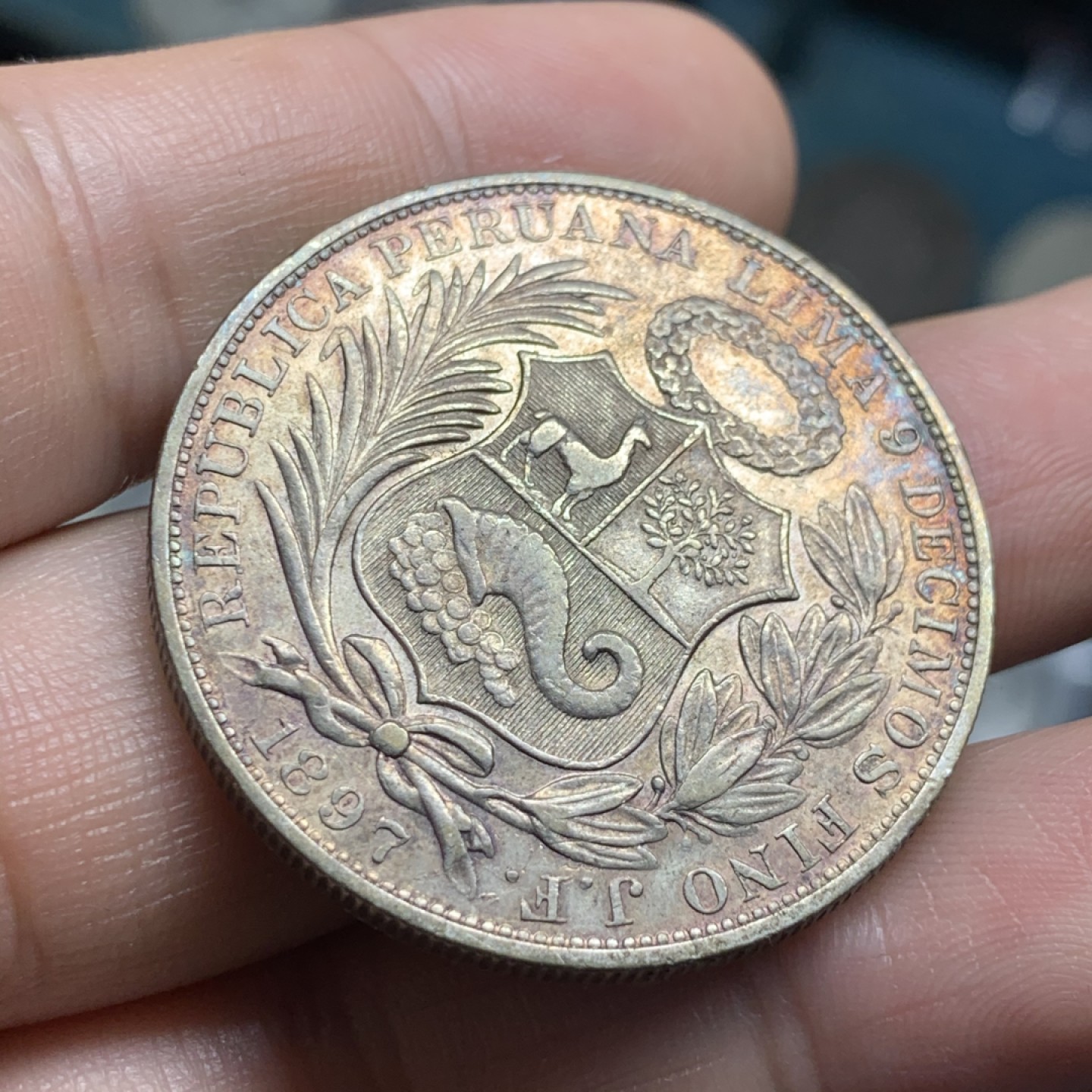 《竞宝斋》第52场-本周日，周一2场连拍（全场不限金额包邮） 1897年秘鲁坐洋、早期高银版、1索尔、好品少见、高点都在、地板干净带彩浆、早期高银版不是后期低银版！