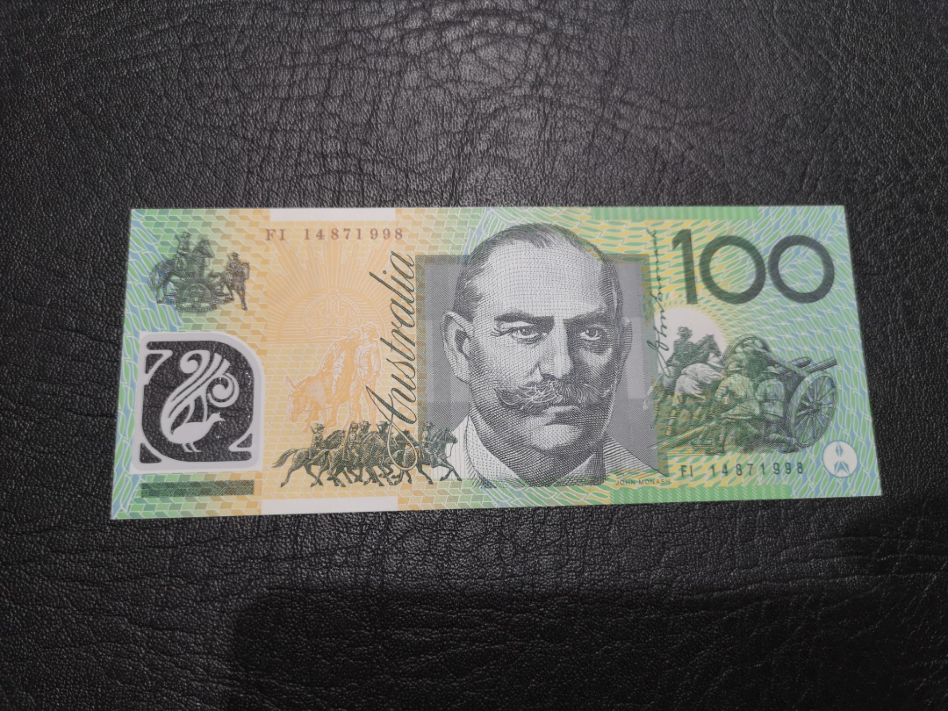 外钞收藏家》第一百七十六期拍卖 2014年澳大利亚100 全新UNC 尾年份号