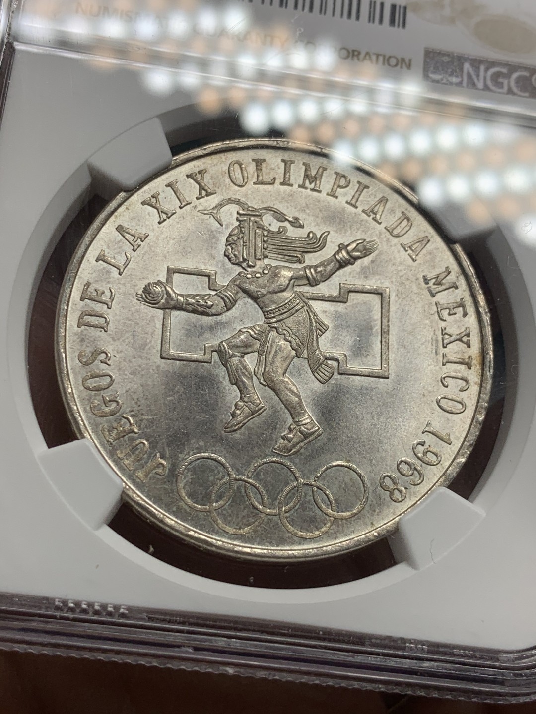 《竞宝斋》第52场-本周日，周一2场连拍（全场不限金额包邮） NGC MS64 墨西哥1968年 25比索 奥运会 纪念银币 铸纹明显 状态佳