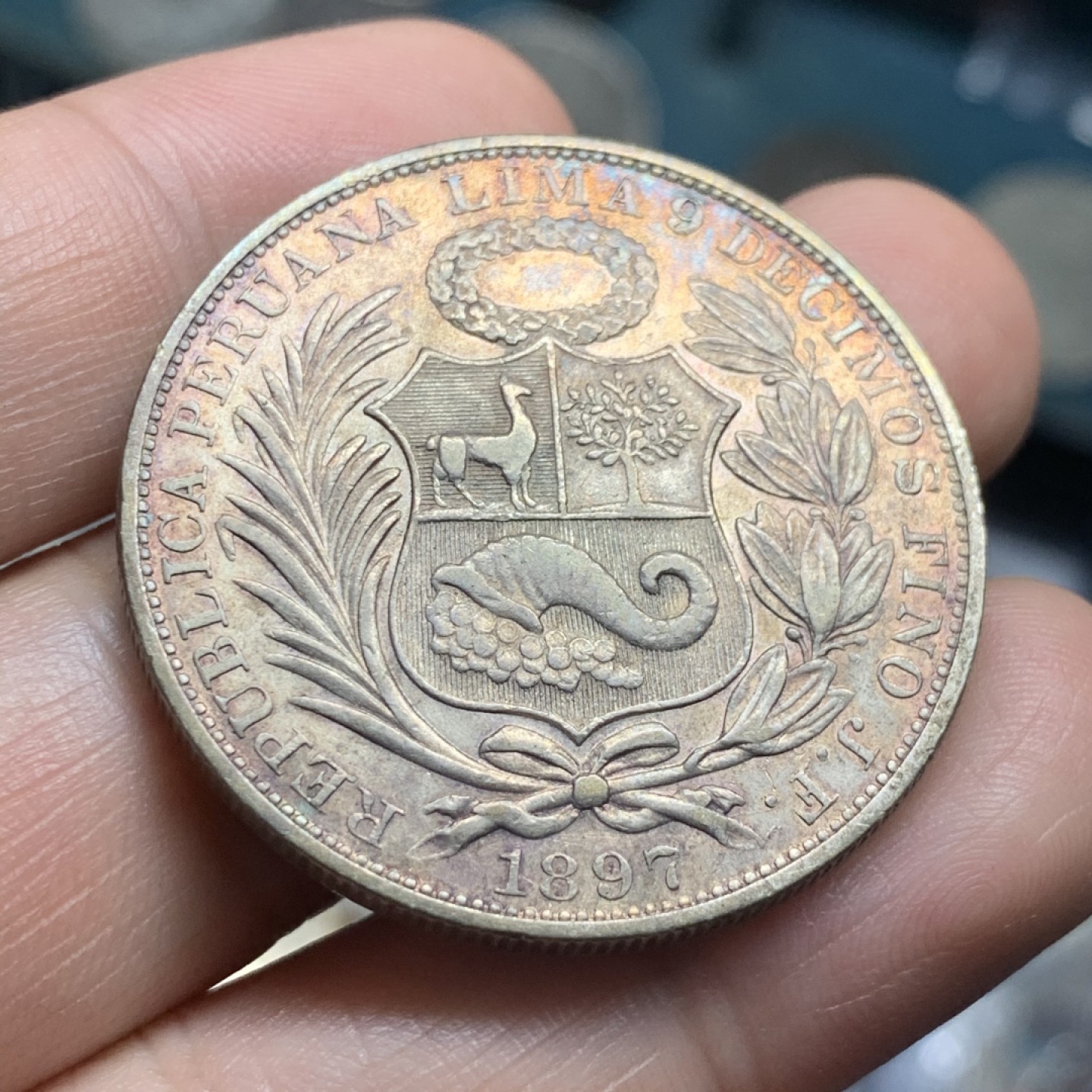 《竞宝斋》第52场-本周日，周一2场连拍（全场不限金额包邮） 1897年秘鲁坐洋、早期高银版、1索尔、好品少见、高点都在、地板干净带彩浆、早期高银版不是后期低银版！