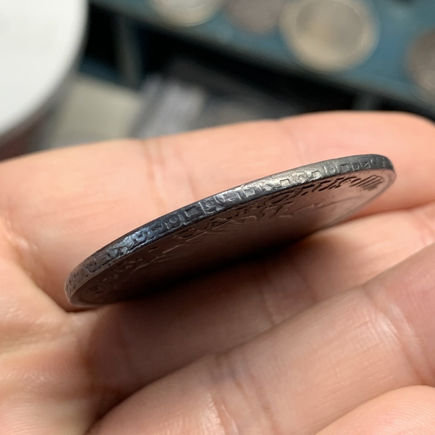 《竞宝斋》第52场-本周日，周一2场连拍（全场不限金额包邮） 1796年卡洛斯四世双柱、8R、卡四双柱、原味、品相不错磨损少、黑色包浆、热门品种