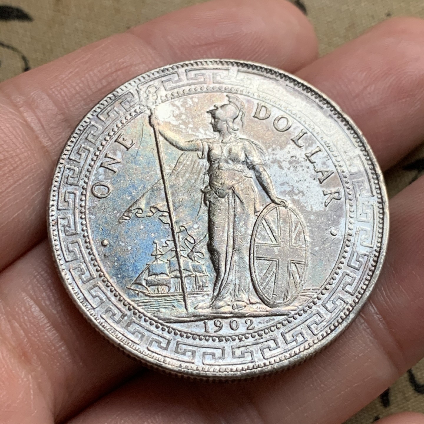 《竞宝斋》第52场-本周日，周一2场连拍（全场不限金额包邮） UNC级好品 英国 1902年 一圆 站洋贸易 银币 细节清晰 磨损极少 原味好品