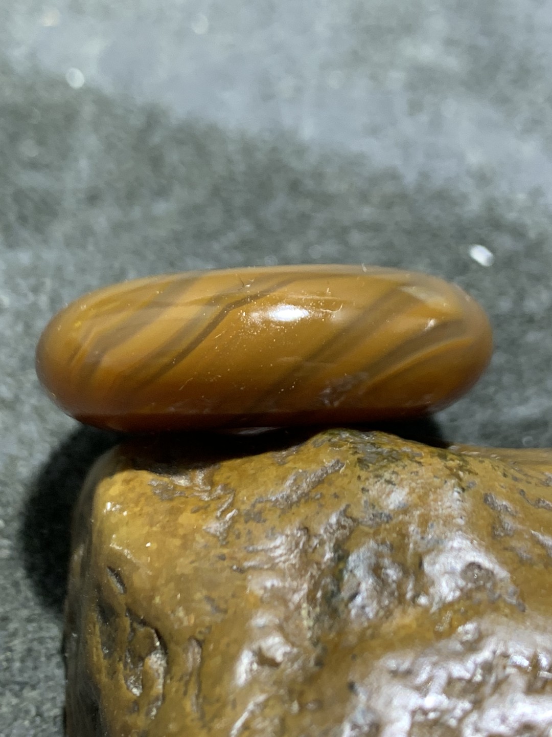 精美高玉化巴西缠丝玛瑙平安扣一个，