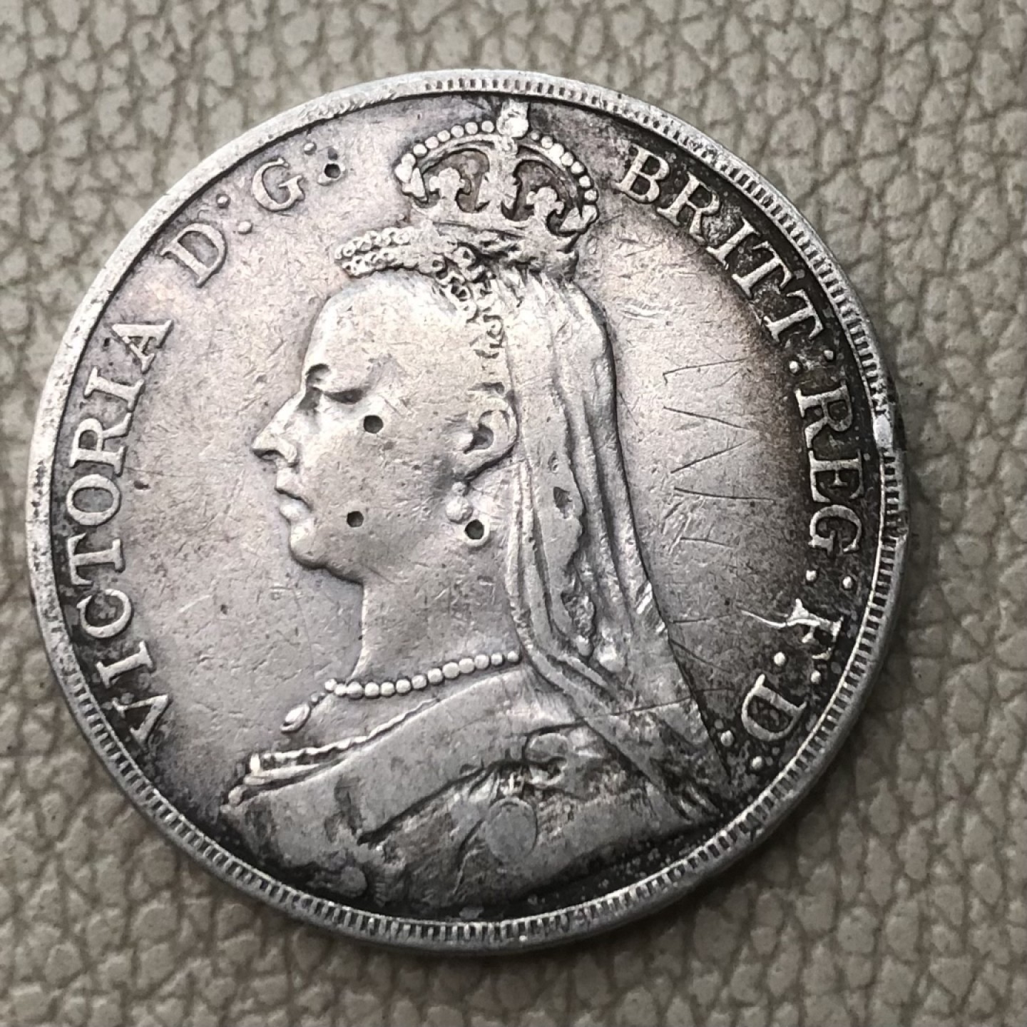 【保诚微拍】第28期 外国老银币【马剑、摩根主场】 英国 维多利亚女王 1890年 克朗 高冠版 马剑 大银币 （28克，92.5%银）XF-8