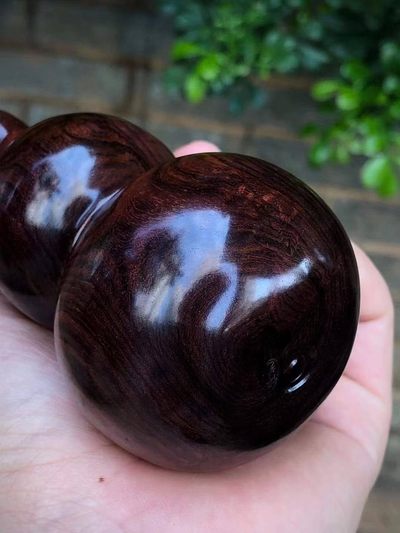 『福禄』•海南黄花梨紫油梨，规格：口径5.7cm高9.8cm重120g，取芯材制鬼脸对眼，大黑线山水纹 - 『福禄』•海南黄花梨紫油梨，规格：口径5.7cm高9.8cm重120g，取芯材制鬼脸对眼，大黑线山水纹