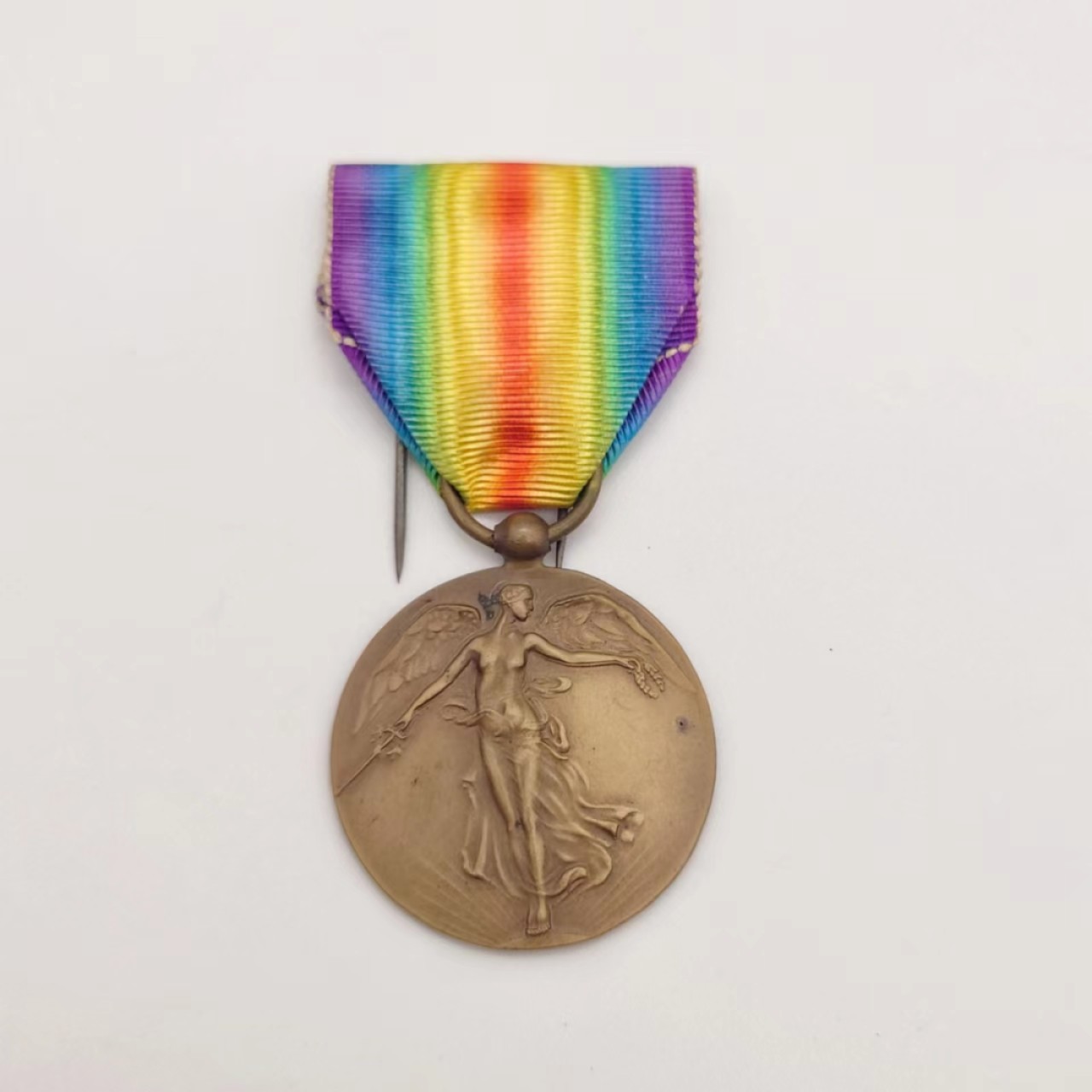 勋章奖章交易所4月30日群拍 比利时光背版一战胜利奖章