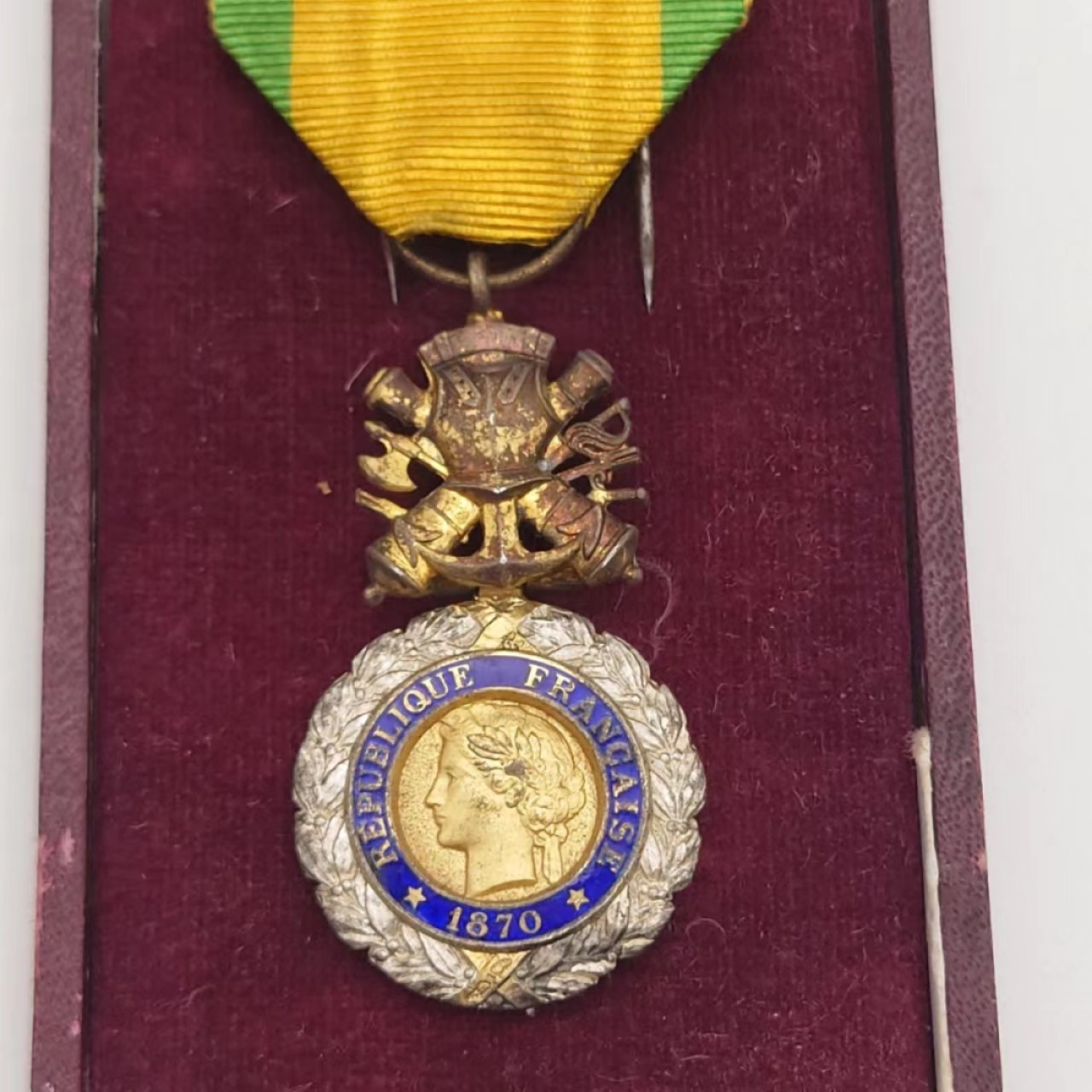 勋章奖章交易所4月30日群拍 法国原盒军事奖章