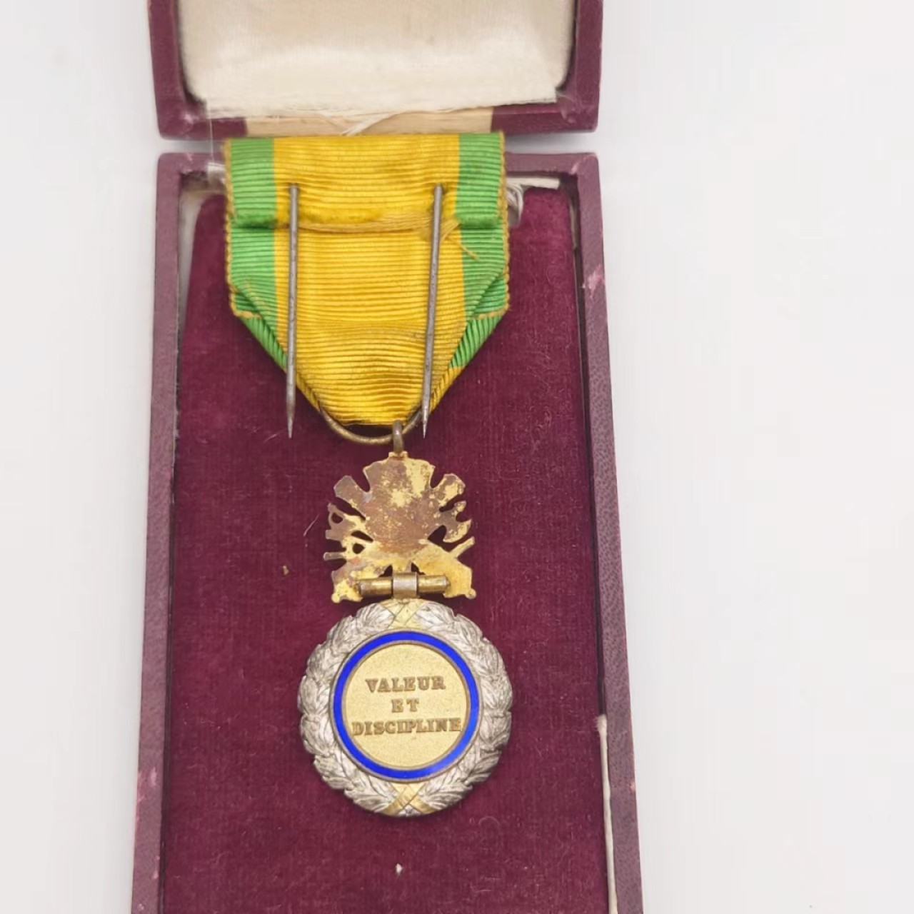 勋章奖章交易所4月30日群拍 法国原盒军事奖章