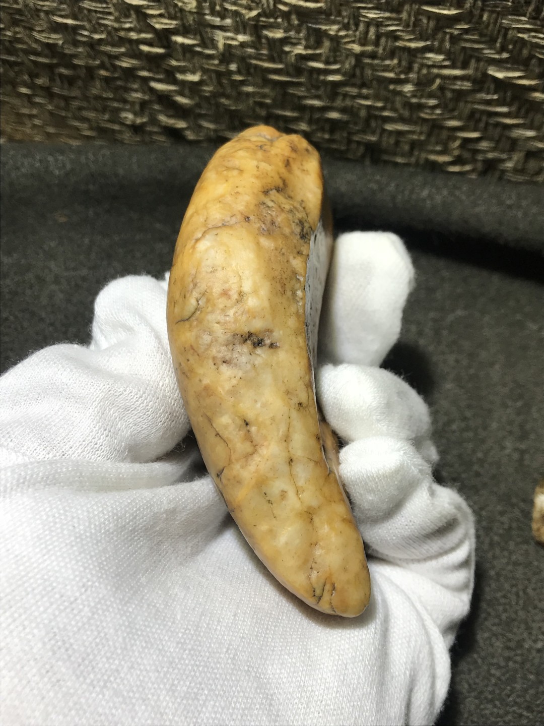 仅此一方，精美天然戈壁老皮石原石一方
